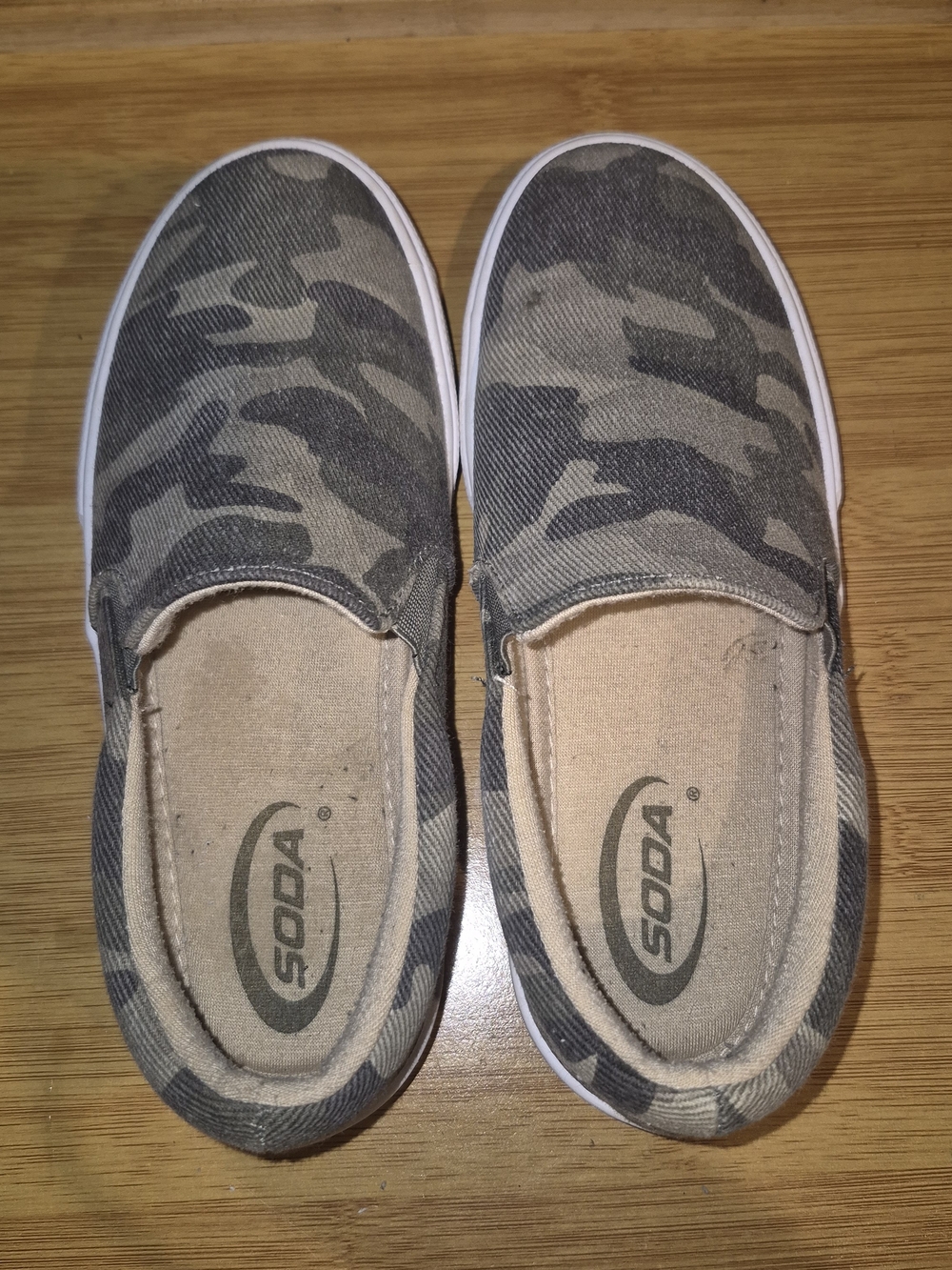 Soda Kids' Camo Slip-On Sneakers in Olive and Gray